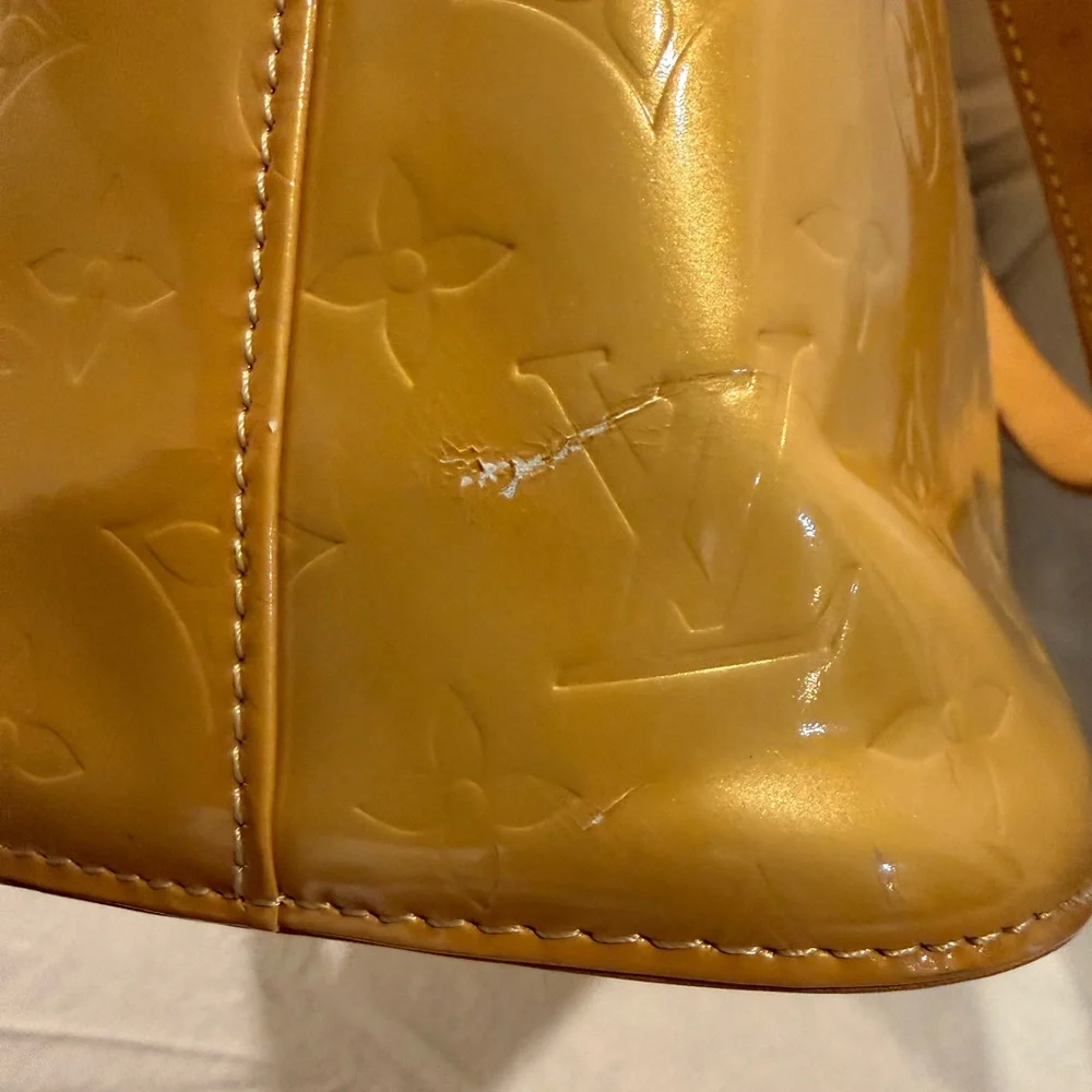 Louis Vuitton Houston Vernis Patent Leather Shoulder Bag Gold/Yellow Authentic - Picture 14 of 17